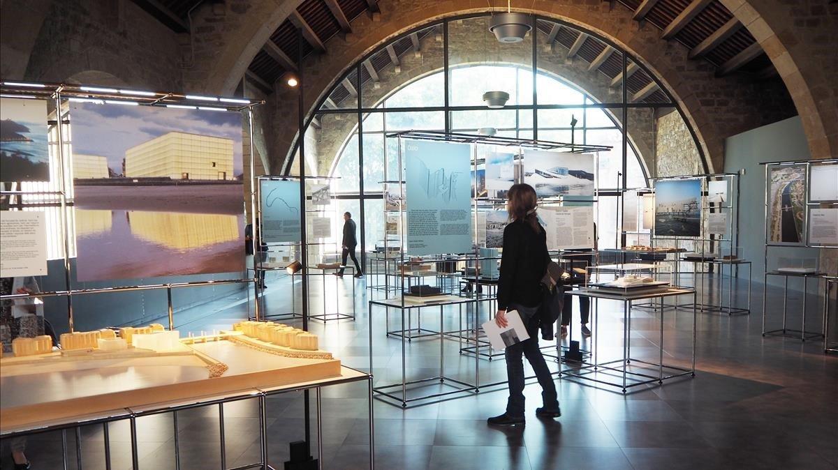 Exposición 'Arquitecturas en la orilla', en el Museu Maritim de Barcelona.