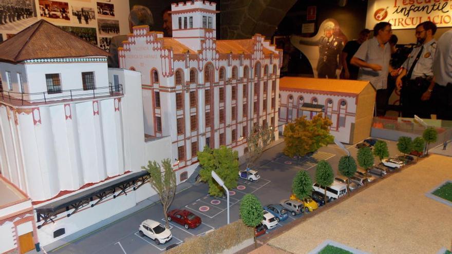 Una imatge de la maqueta gegant de la Florinda, que s&#039;ha inclós a l&#039;exposició