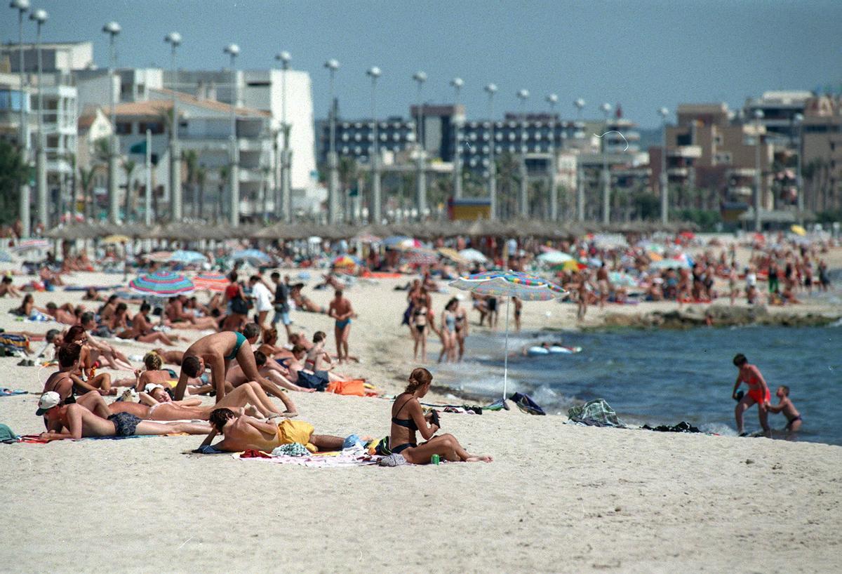 Las entradas de turistas extranjeros en agosto subieron el 14 % y el gasto, el 20 %