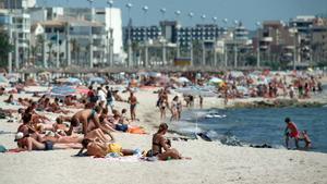 Las entradas de turistas extranjeros en agosto subieron el 14 % y el gasto, el 20 %