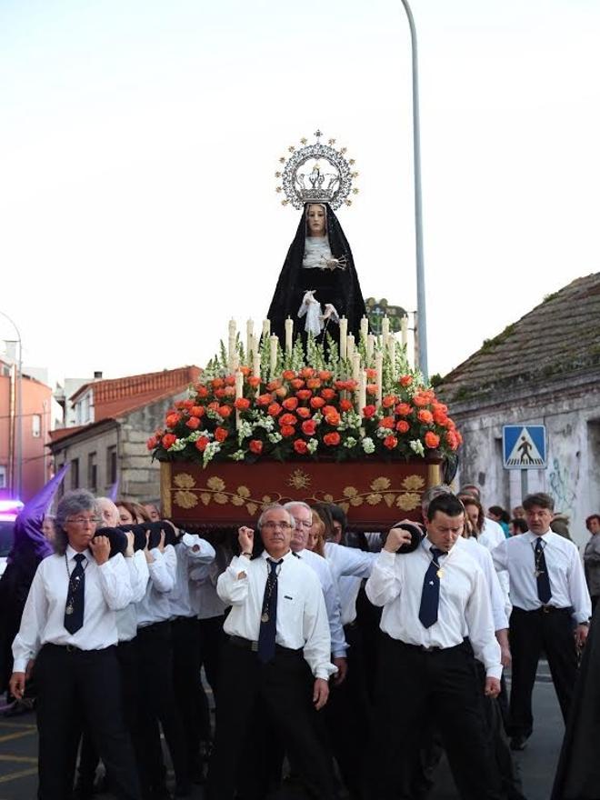 Una procesión anterior con la Virgen de los Dolores.