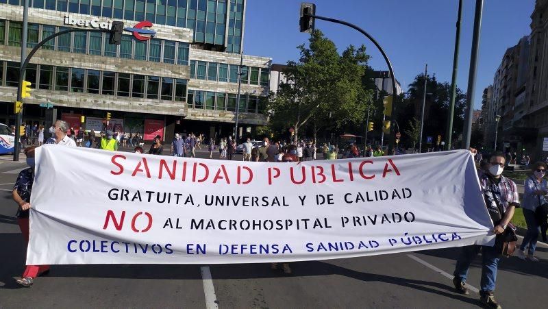 Manifestación en contra del hospital privado