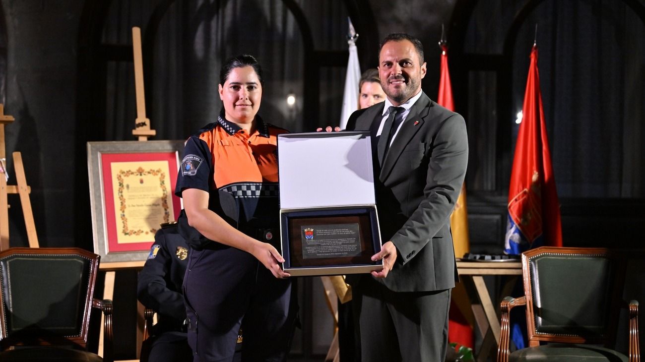 Medalla de Oro de Arrecife para la Agrupación de Protección Civil de Arrecife.