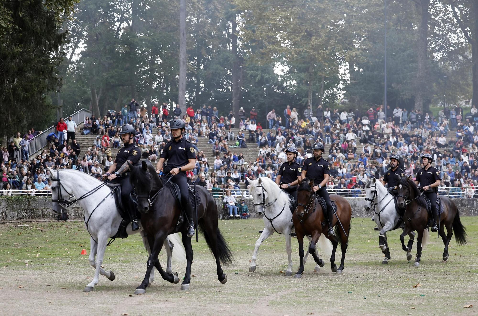 Exhibición de la Policía Nacional en el auditorio de Castrelos en Vigo