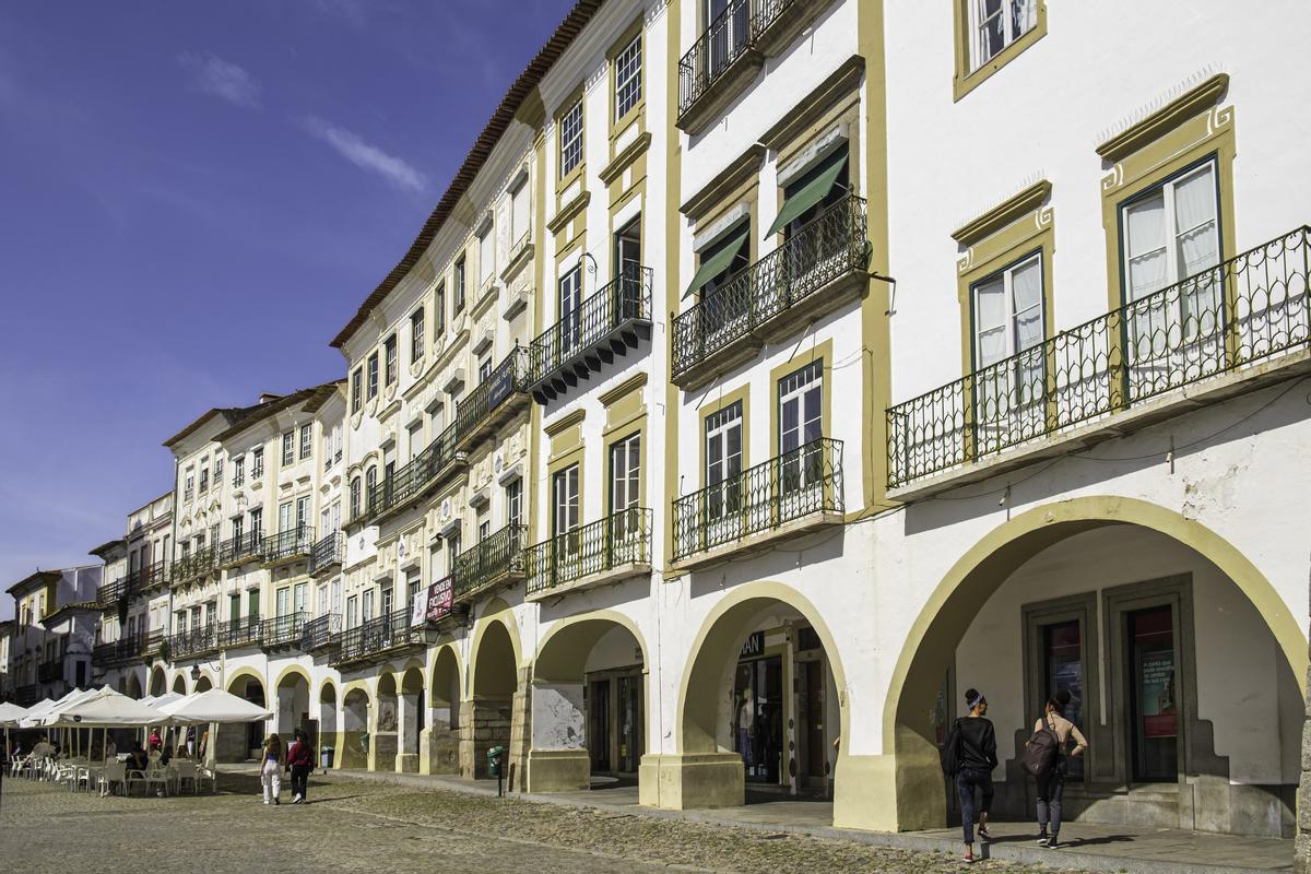 La Praça do Giraldo