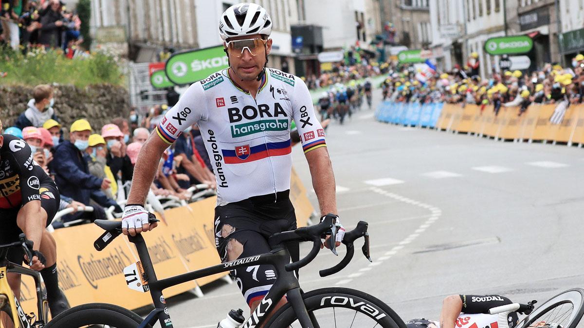 Peter Sagan, con una lesión de rodilla, se despidió del Tour