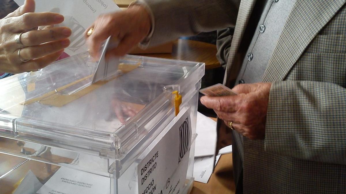 Imagen de las votaciones en Mataró correspondientes a las autonómicas de 2012.