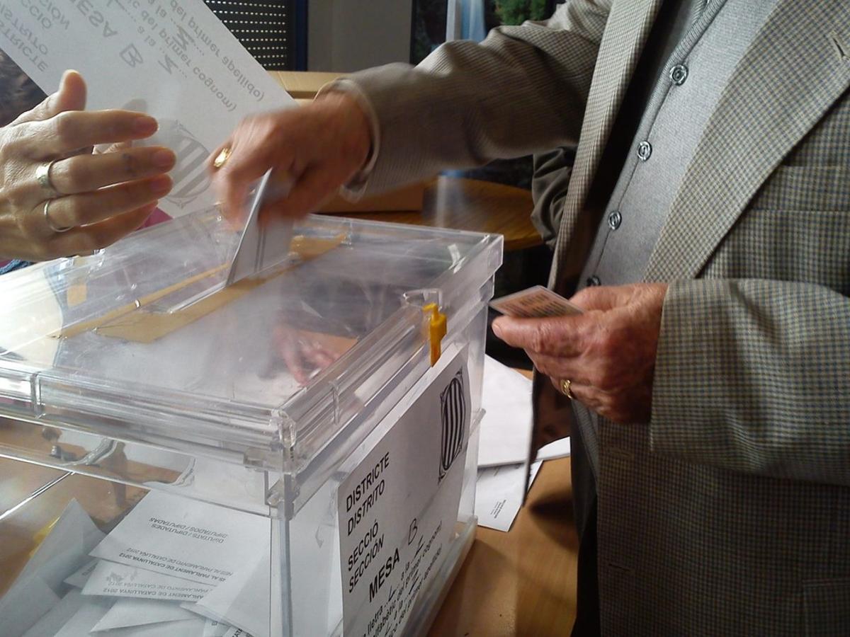 Imagen de las votaciones en Mataró correspondientes a las autonómicas de 2012.