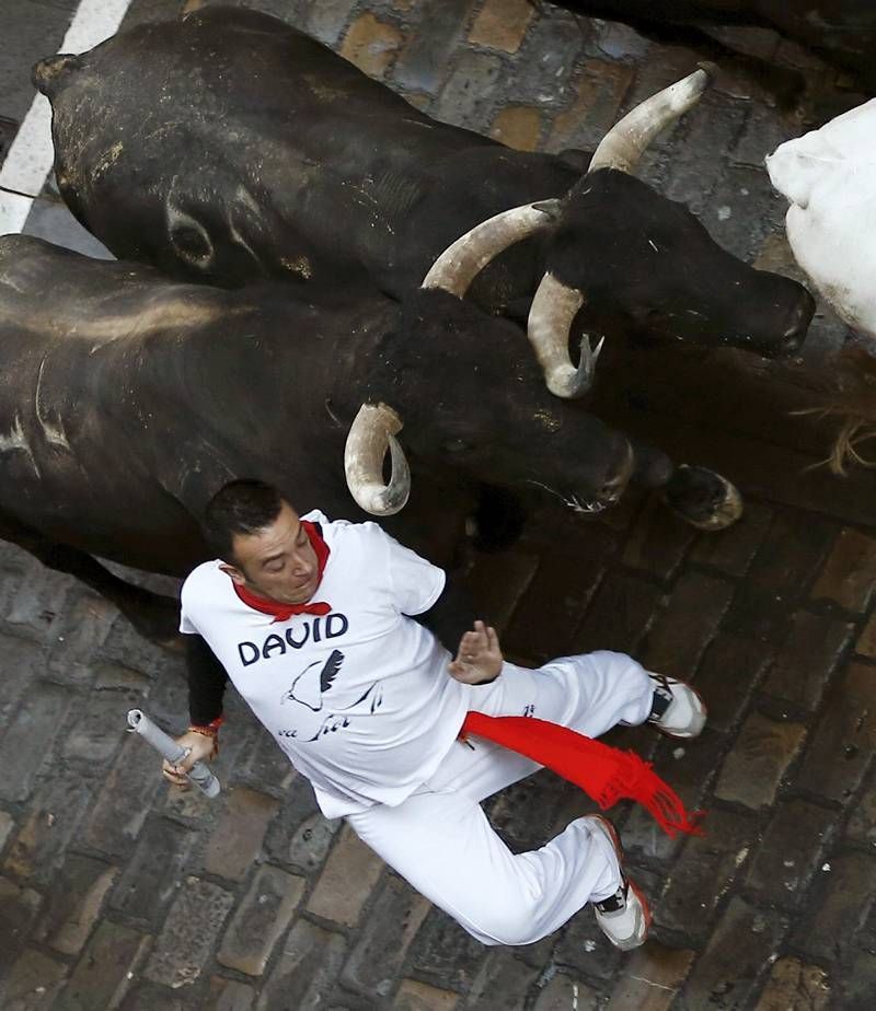 Fotogalería del sexto encierro de San Fermín