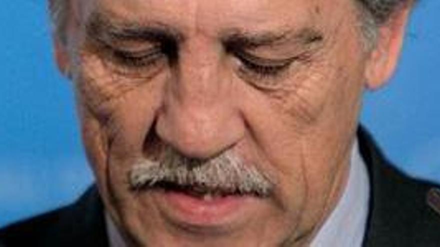 A López Garrido no se le pasa por la cabeza dimitir