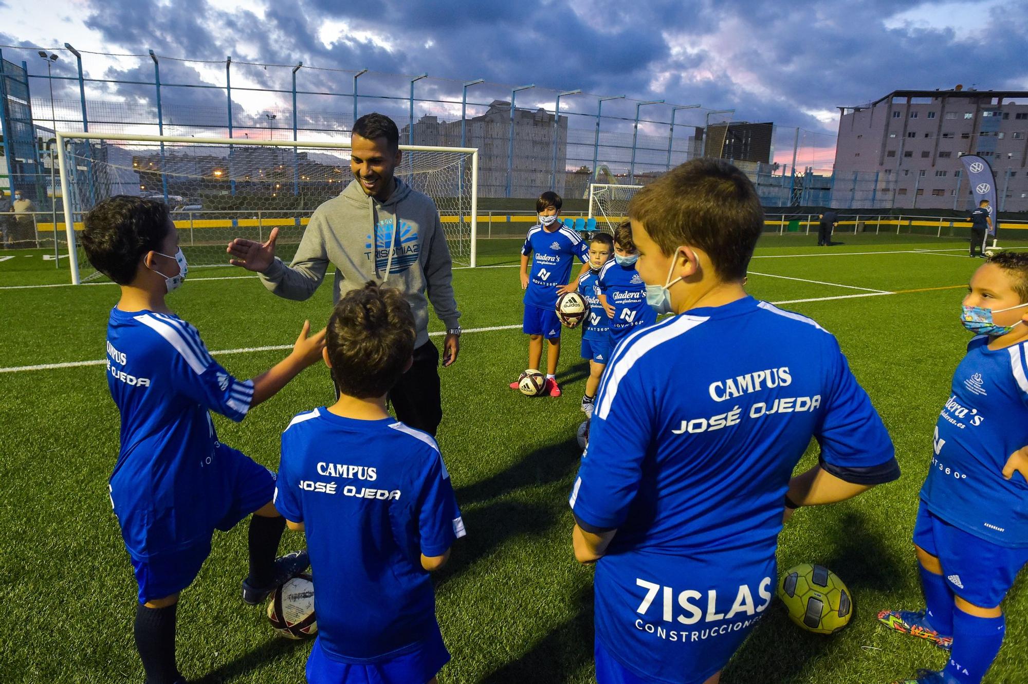 Jonathan Viera da una clase magistral a 50 jóvenes talentos