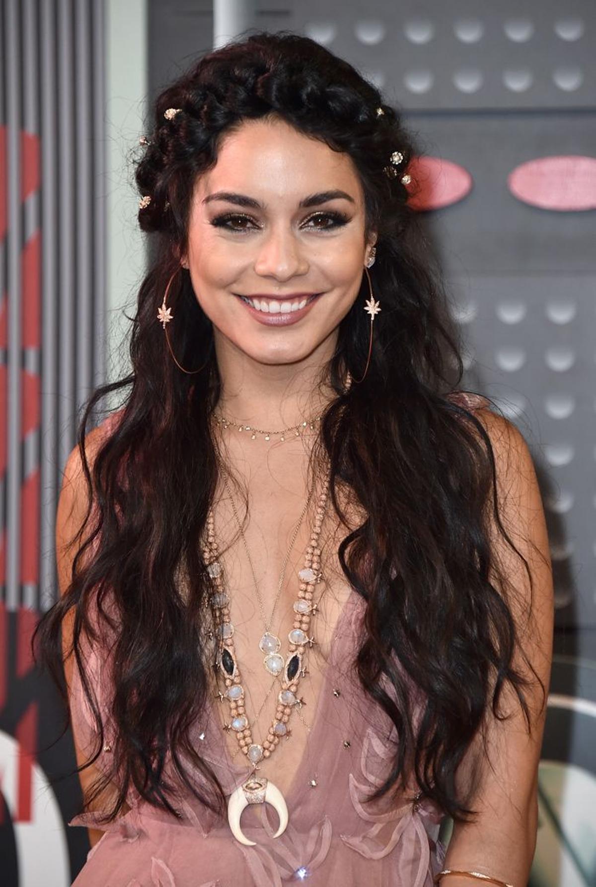 VMA 2015: Look beauty de Vanessa Hudgens