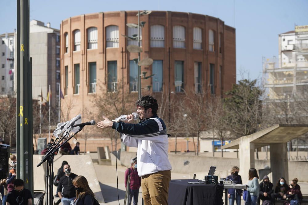 Manifestació a Girona per la llibertat d'expressió, el futur dels joves i l'autodeterminació