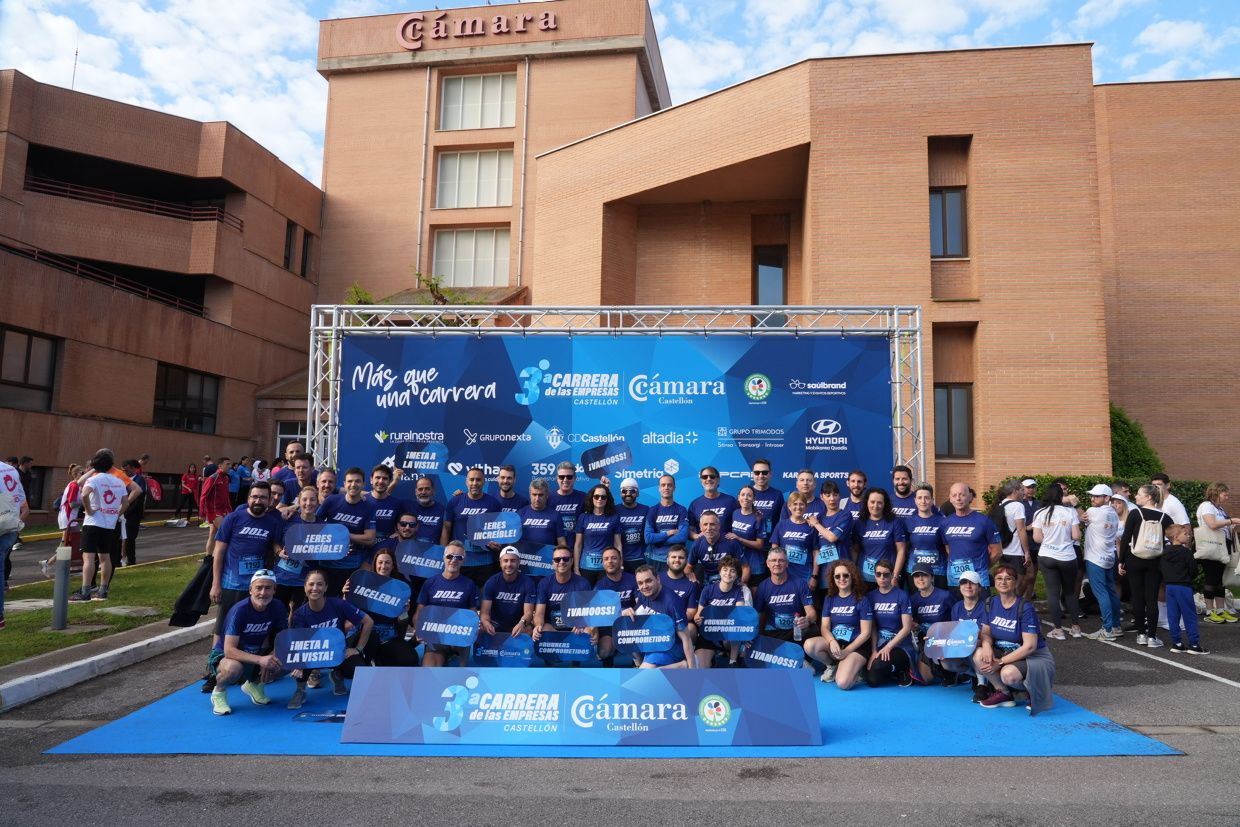 Búscate en las fotos de la Carrera de las Empresas en Castellón