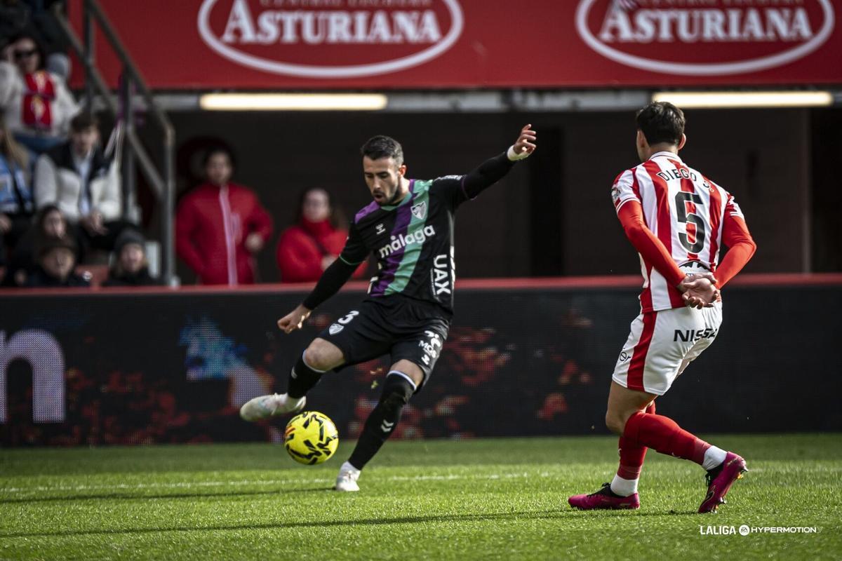El Málaga CF ganó 1-3 en Gijón.