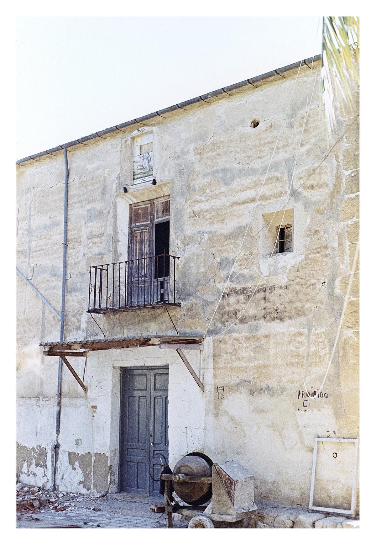 Façana principal, al sud, el 1976.