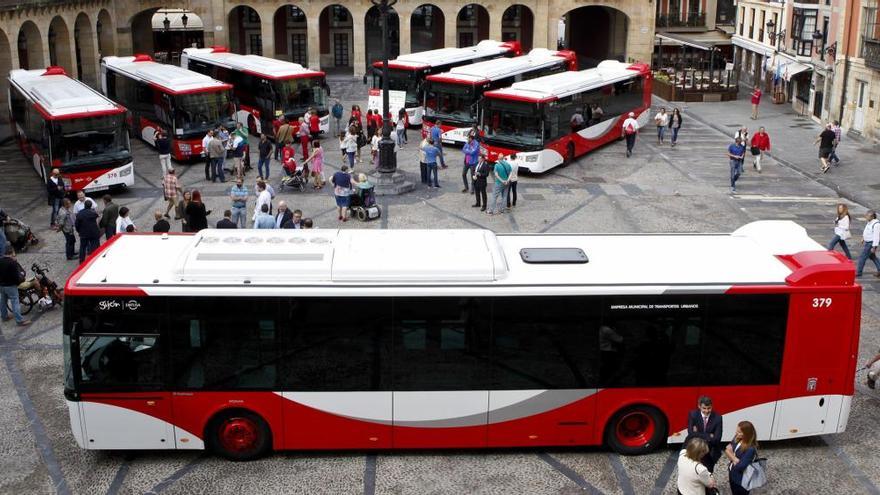 Autobuses de Emtusa.