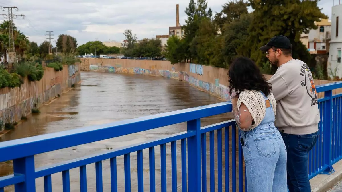 La CHJ plantea mover el puente histórico entre Massanassa y Catarroja para mejorar el encauzamiento del barranco