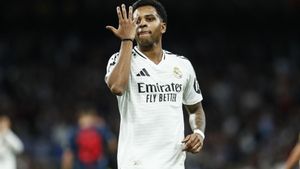 Rodrygo Goes celebra uno de los dos goles que anotó con el Real Madrid al Brest.