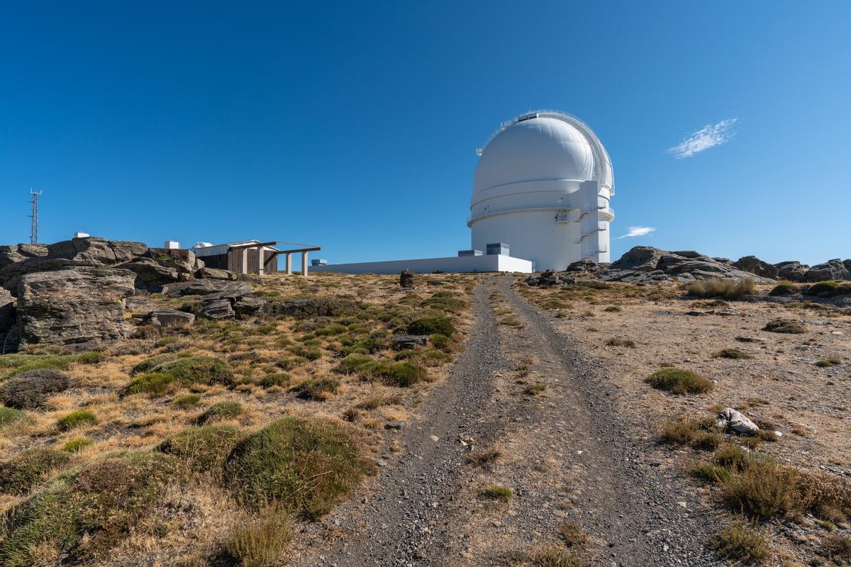 El observatorio comenzó a funcionar en 1975