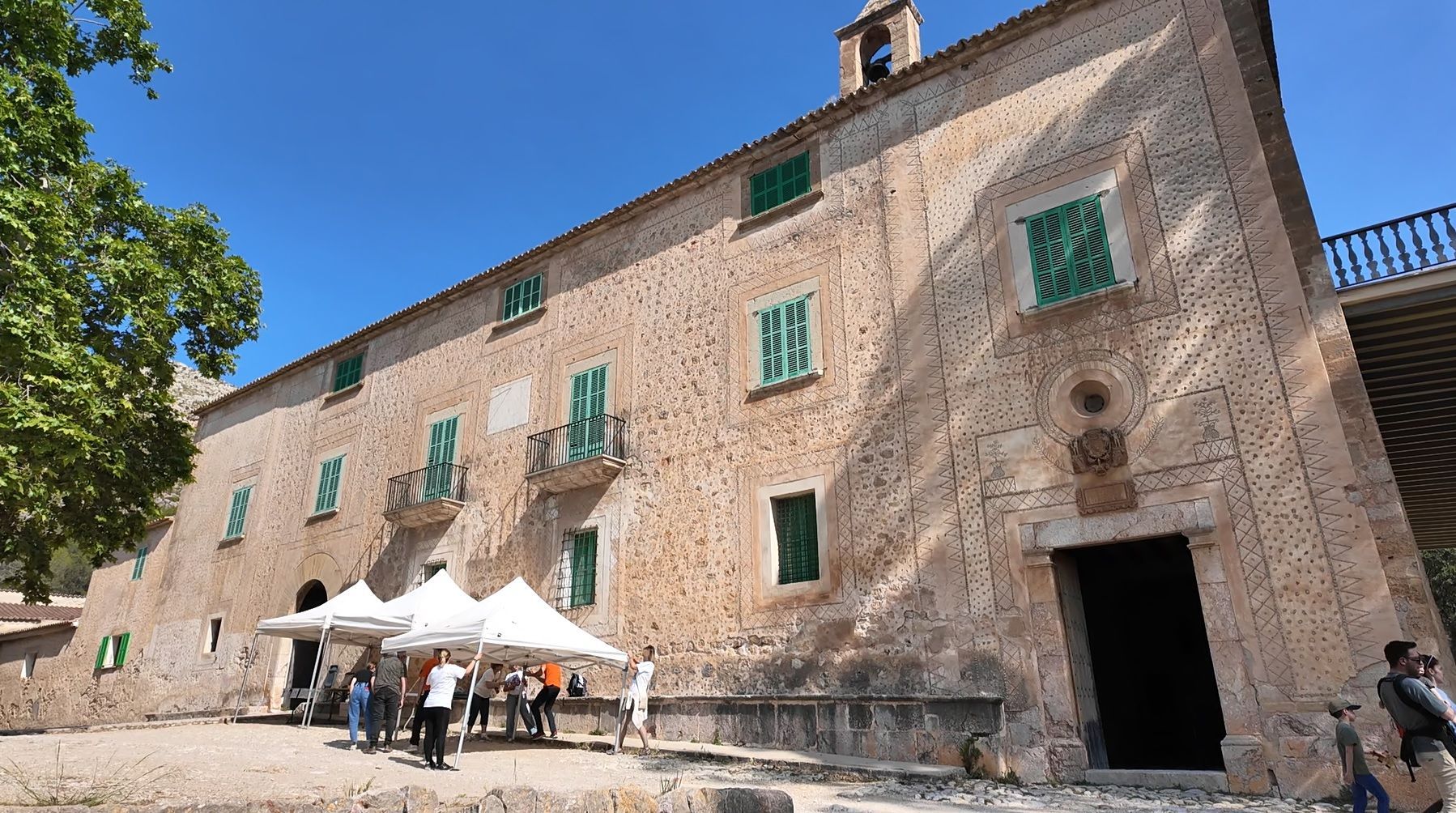 Las imágenes del Pancaritat en familia en la finca de Galatzó