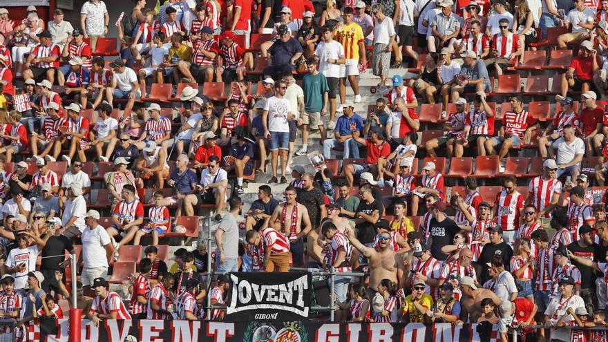 VÍDEO: Baralla a Montilivi entre aficionats del Girona