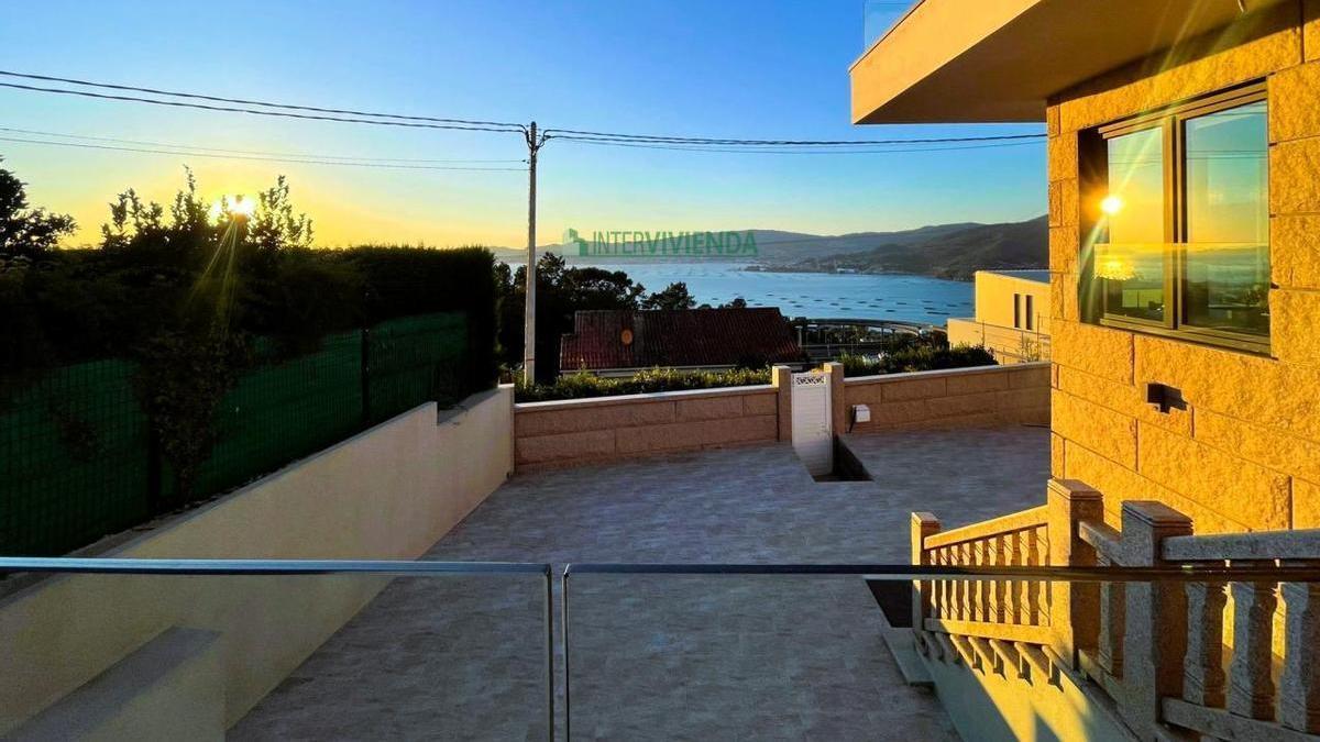 Recorremos en imágenes esta casa de portada situada en Chapela, atalaya de la ría de Vigo