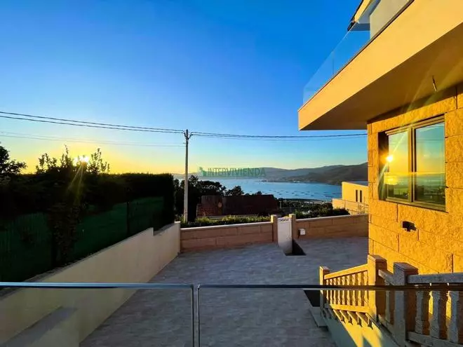 Recorremos en imágenes esta casa de portada situada en Chapela, atalaya de la ría de Vigo