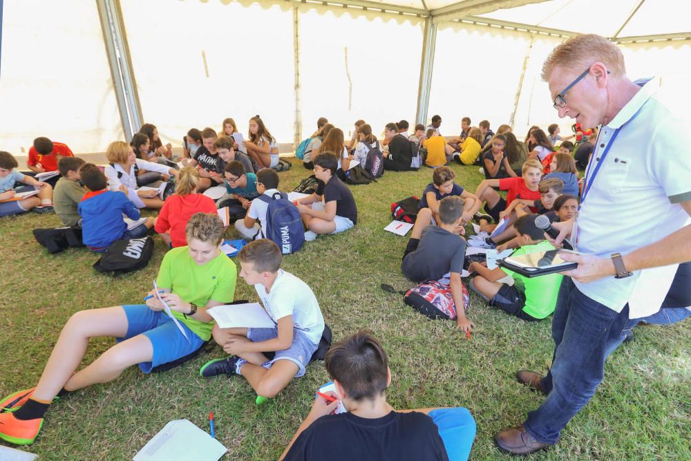 La Ciudad Deportiva de Torrevieja ha acogido los actos en torno al Día Europeo de las Lenguas organizado por la Conselleria de Educación