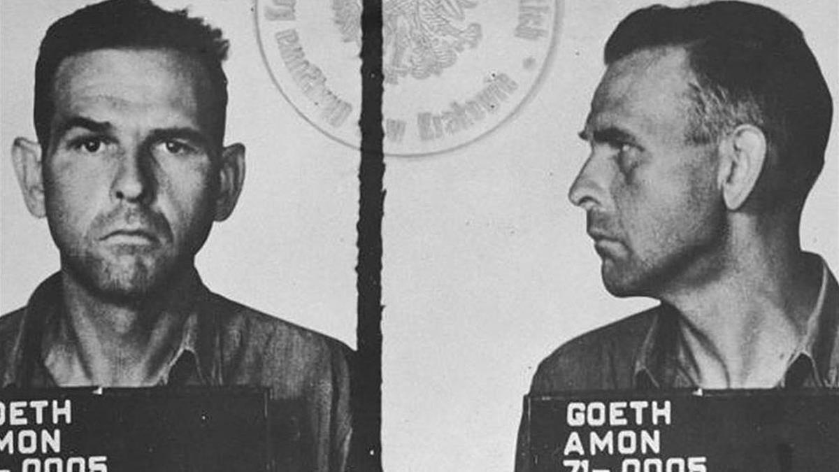 Ficha policial de Amon Göth, tras ser detenido en 1945 por los estadounidenses.