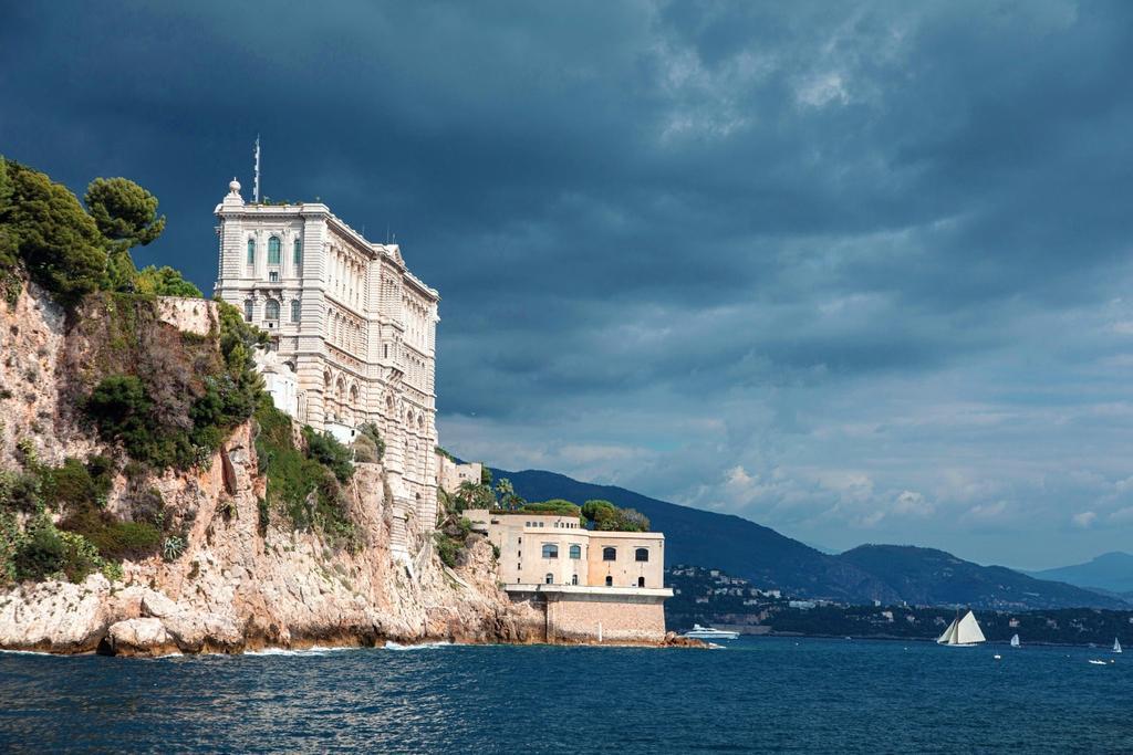 Vista desde el mar del Museo Oceanográfico