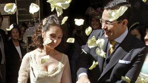 La jutge Alaya ha renovat els seus vots matrimonials entre una gran expectació.