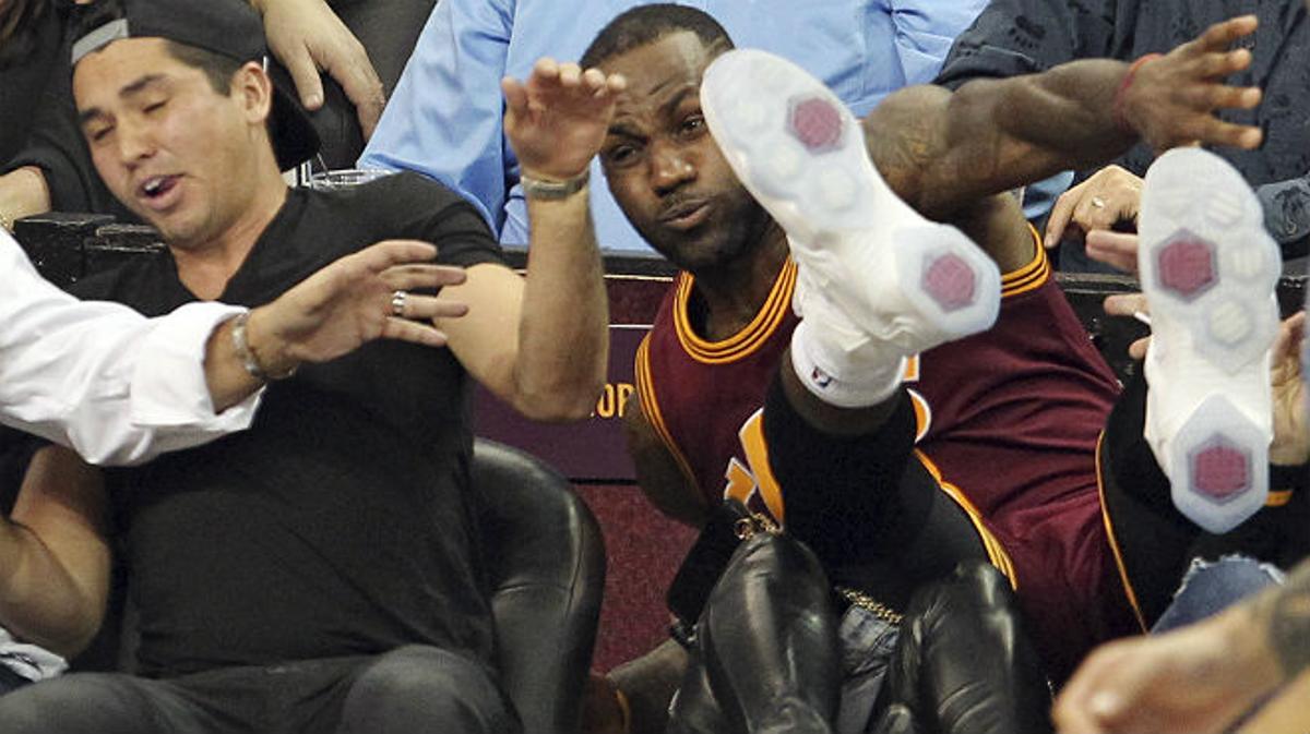 LeBron James cau sobre de la dona de Jason Day.