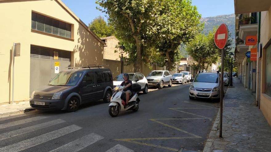 Un individuo le da una paliza a un repartidor en Sóller