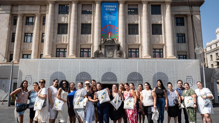 Tributo a los 3.000 romanís de la Isla con el recuerdo del holocausto gitano
