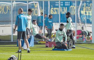 El Villarreal confía en recuperar a los tocados ante el Rayo tras dos días de relax