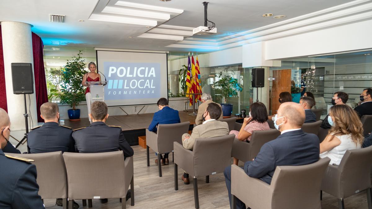 La presidenta del Consell de Formentera, Alejandra Ferrer, durante su discurso.