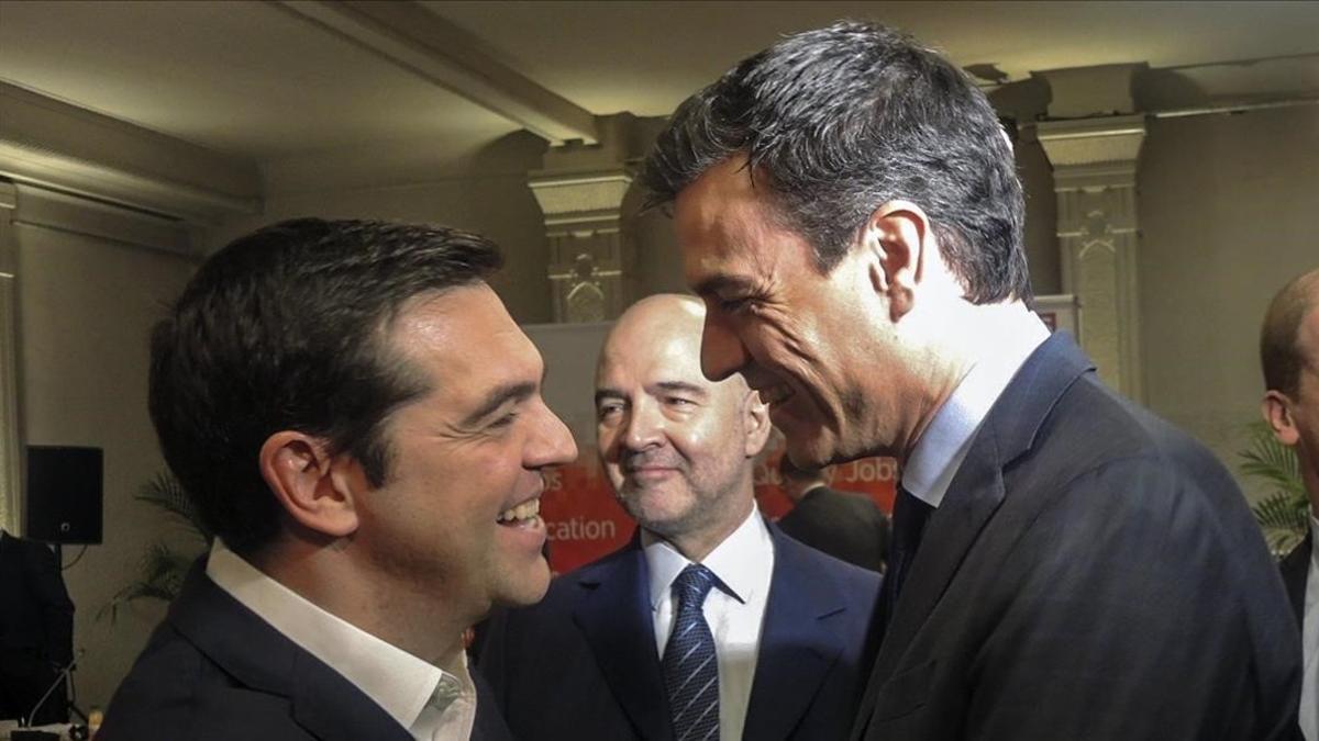 Alexis Tsipras y Pedro Sánchez, este jueves en Bruselas.
