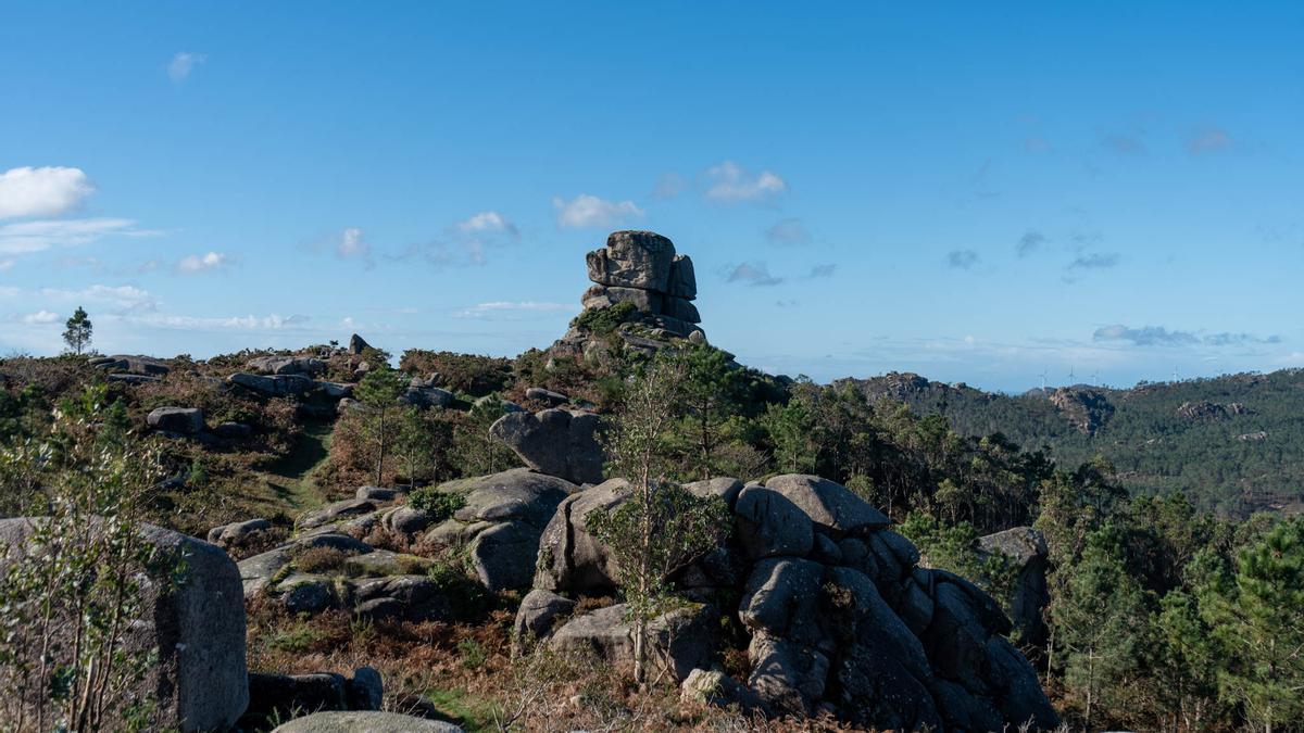 Imaxe dos Penedos de Traba e Pasarela.
