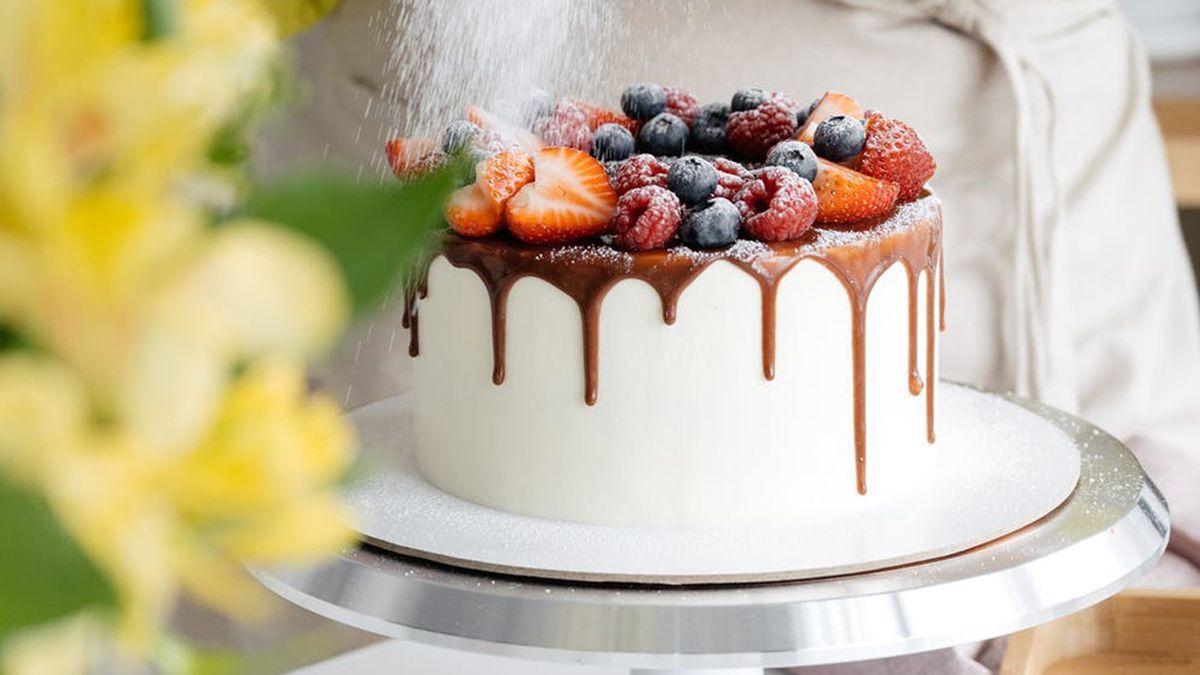 La receta de la tarta de yogurt griego que te ayudará a perder peso.