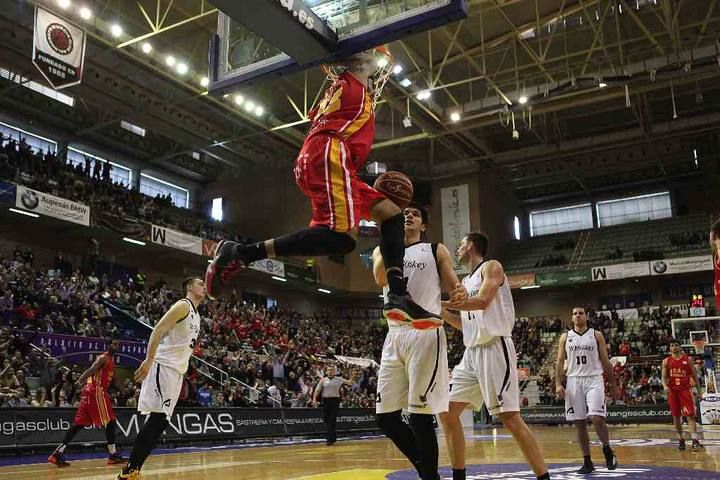 Partido de baloncesto UCAM-Bilbao