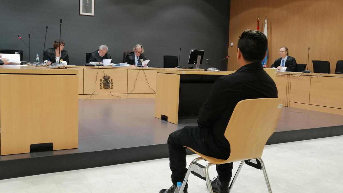 El acusado durante el juicio celebrado en su contra a principios de mayo.