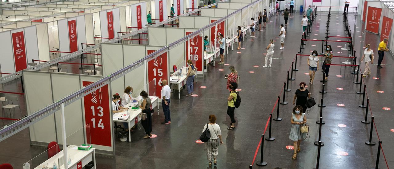 Instalaciones para la vacunación contra el covid en la Ciudad de la Luz.