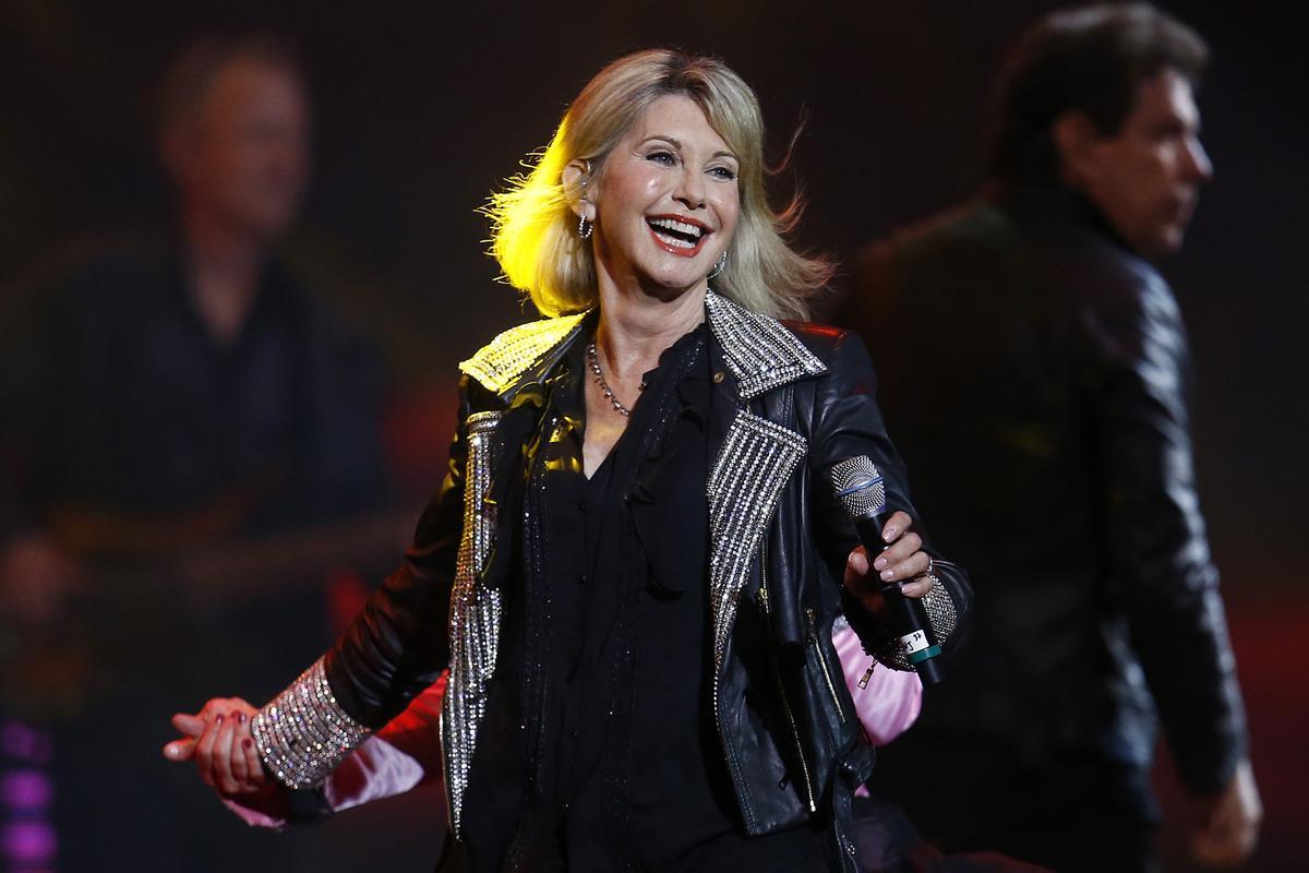 La cantante australiana Olivia Newton-John se presenta hoy, jueves 23 de febrero de 2017, en la cuarta noche de la 58 versión del Festival internacional de la canción de Viña del Mar en la Quinta Vergara, en Viña del Mar