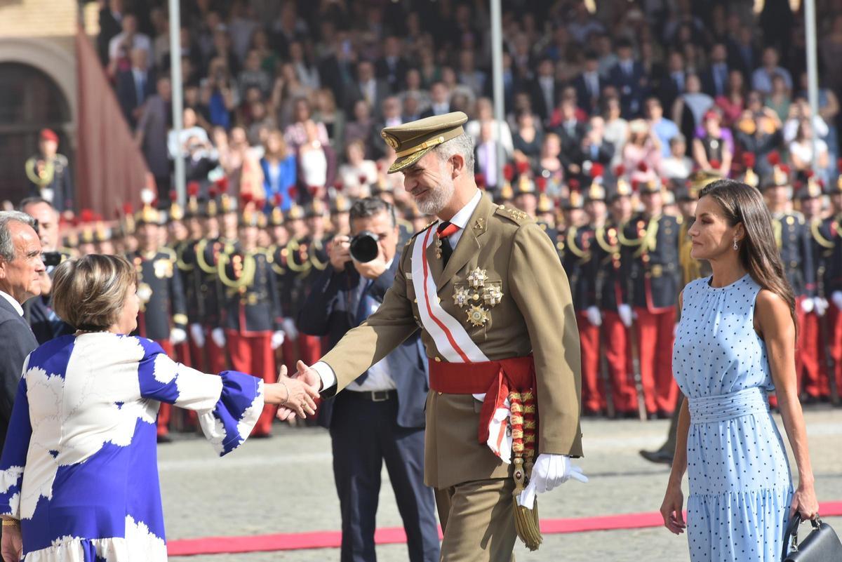 La princesa Leonor jura bandera