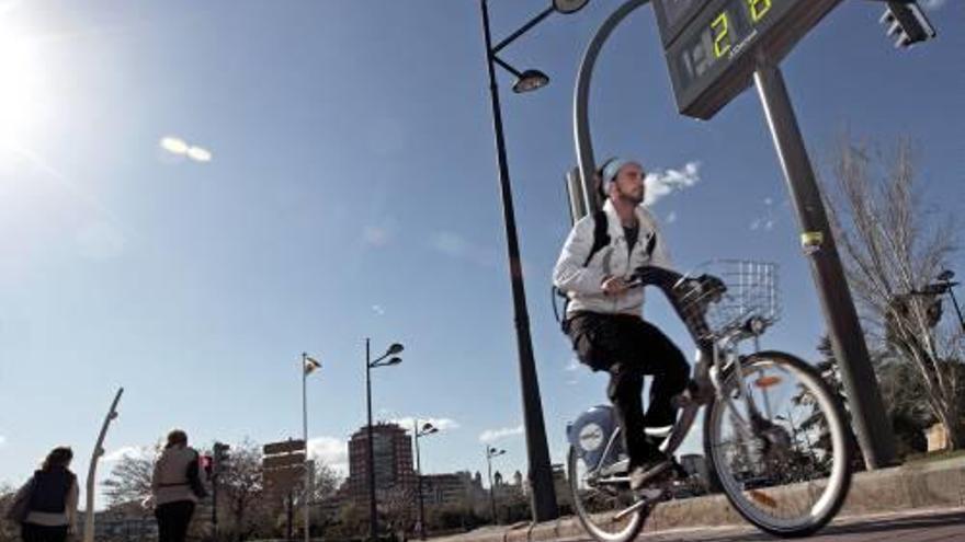 Los vecinos piden más carriles bici, zonas infantiles y espacios deportivos