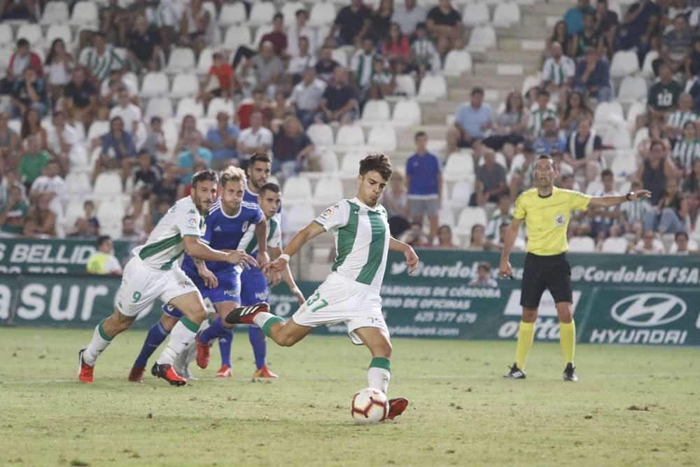 Derrota del Córdoba CF ante el Oviedo