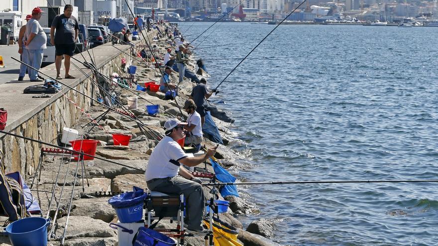 Frente común en Galicia por la pesca con caña - Faro de Vigo