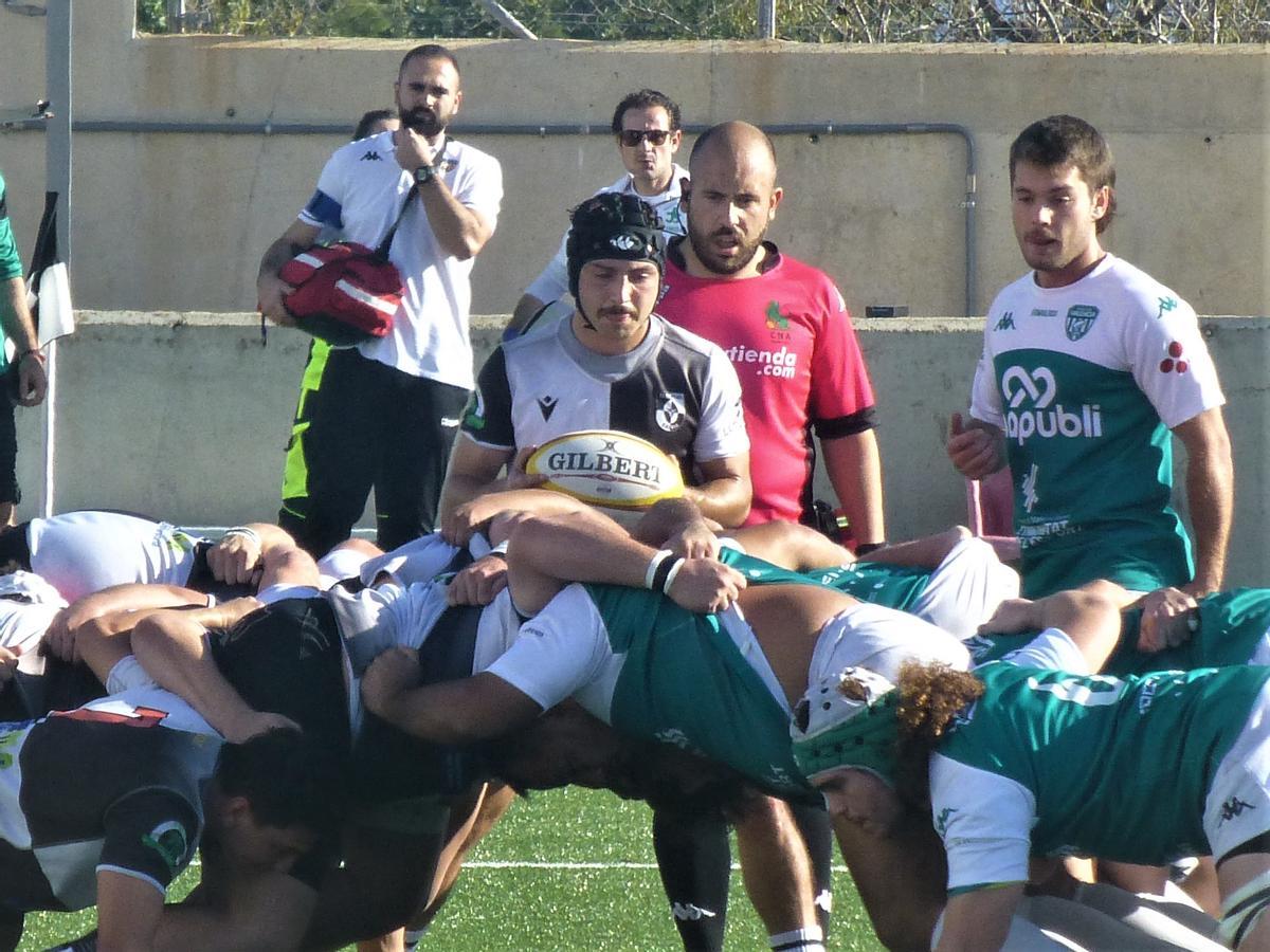 rugby. El Toro RC. JALO INTRODUCCION BOLA