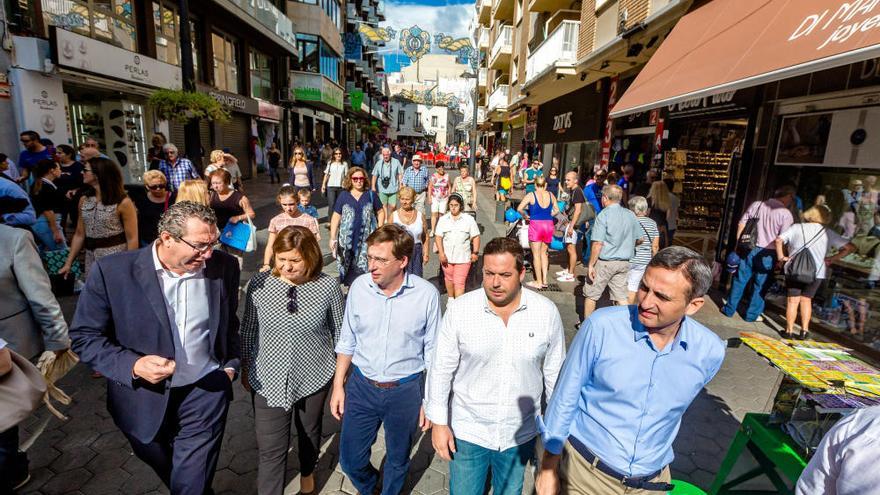 Campaña electoral: Isabel Bonig y el alcalde de Madrid visitan Benidorm